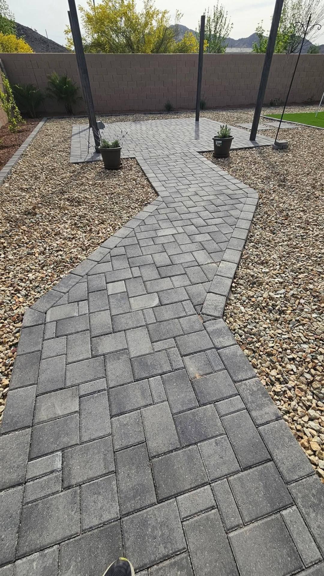Curved paver pathway